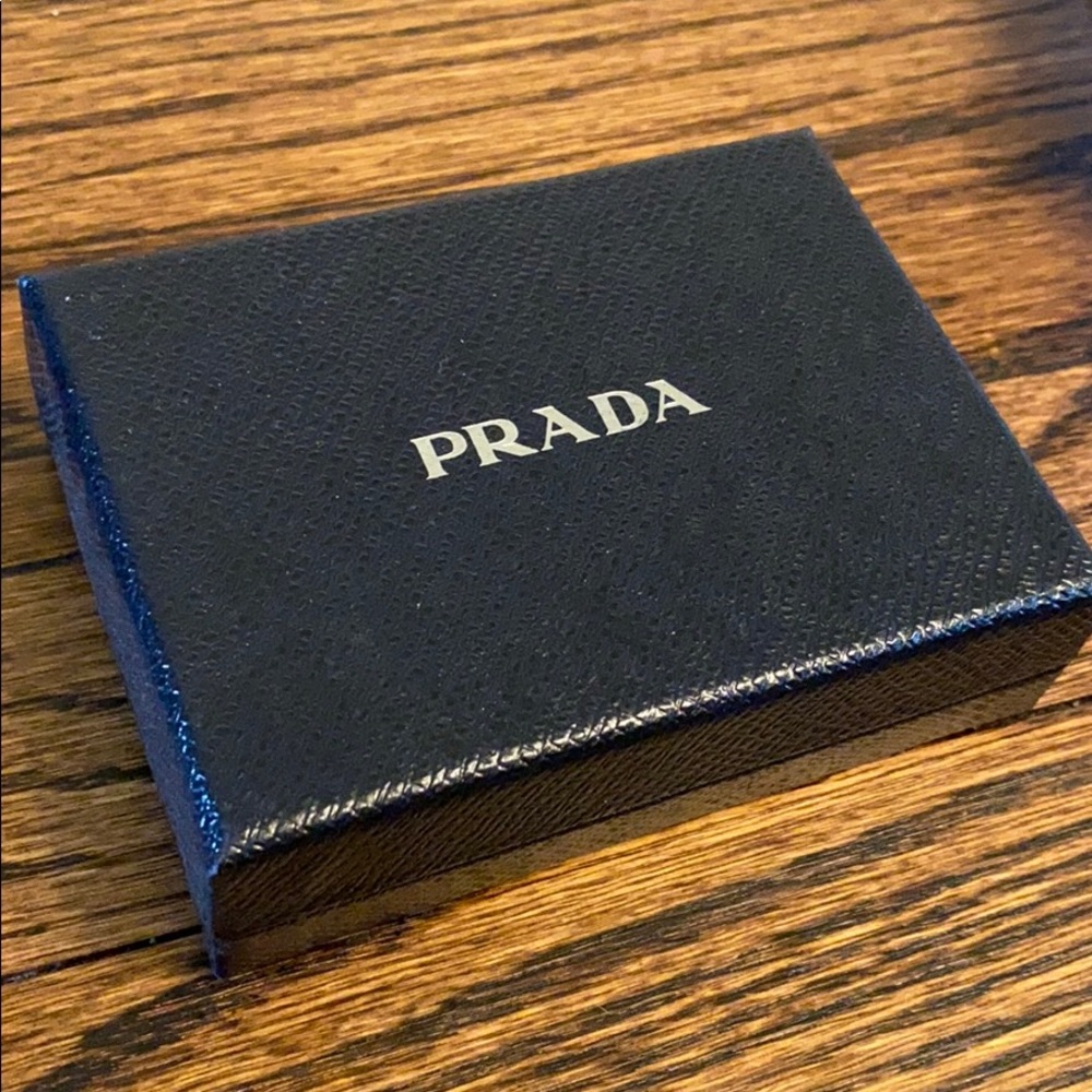 Prada Two Tone Wallet - Picture 5 of 5